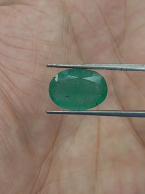 Zambian Emerald  Igi cert 5641D21452 6.31 ct