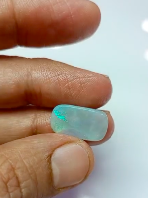 Australian Fire Opal  4.69 ct