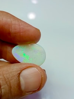 Australian Fire Opal  5.11 ct