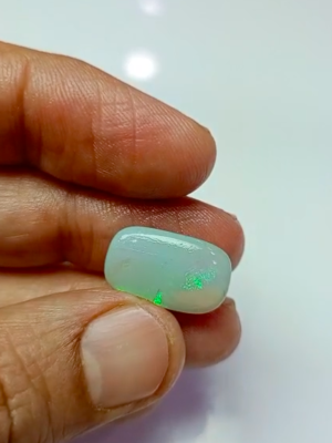 Australian Fire Opal  5.97 ct